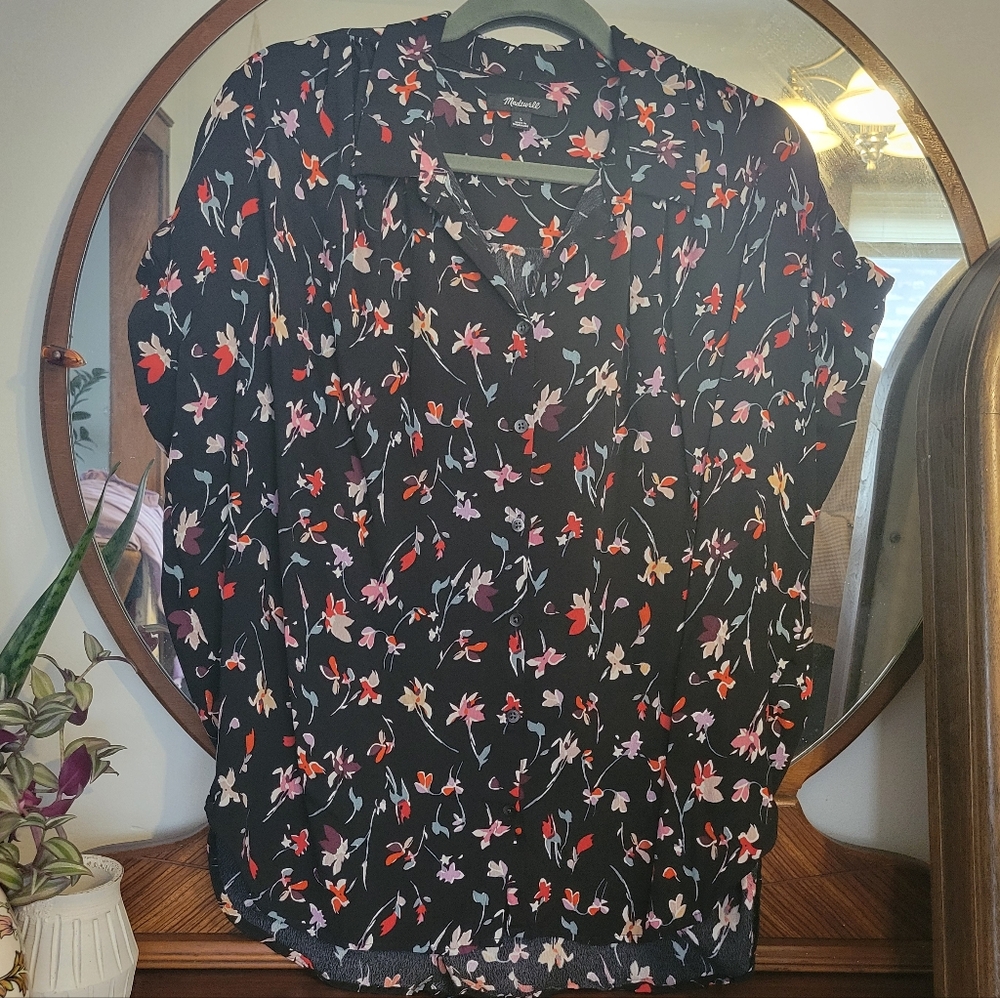 Madewell central drapey shirt in floral pattern on black, size large